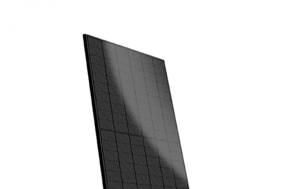 it/prodotto/moduli-fotovoltaici-monocristallini/energetica-industries-e-classic-m-hc-black