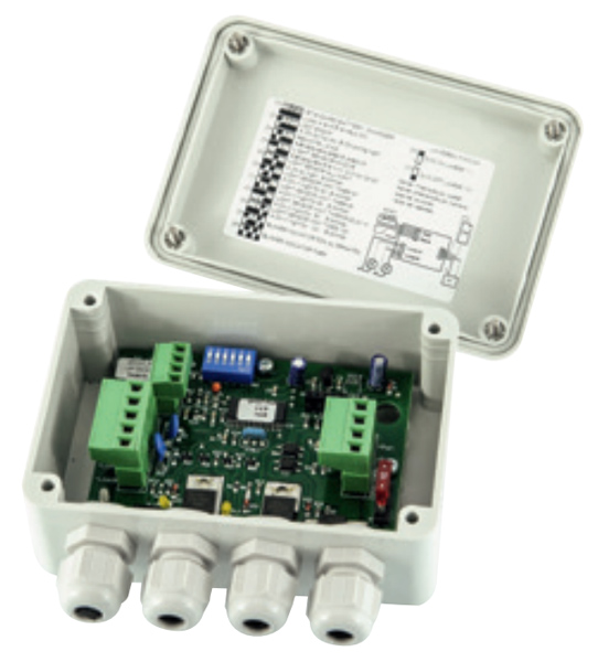 Western Co SPC07-IP – Regolatore di carica per pannelli fotovoltaici 7A fino a 180W 12V